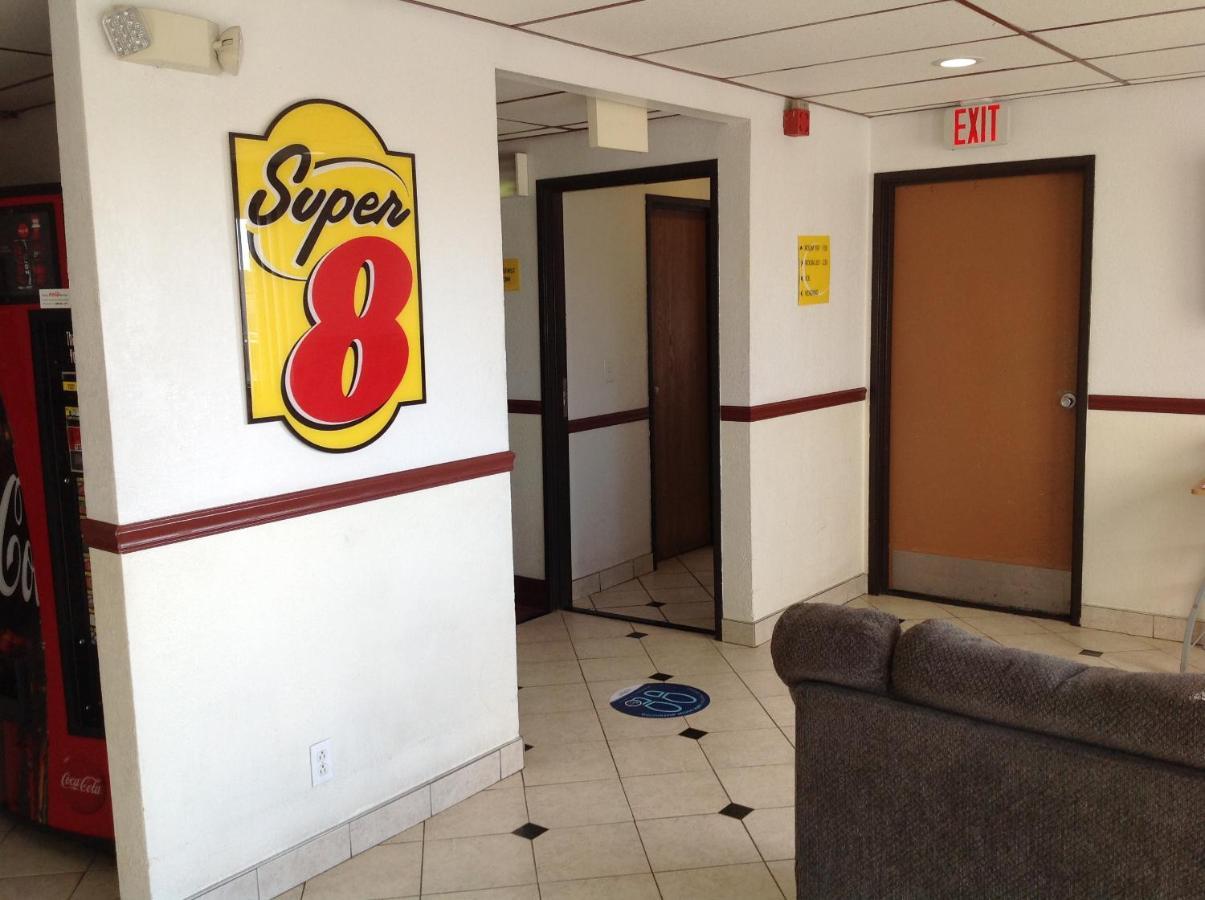 Super 8 By Wyndham Winchester Va Dış mekan fotoğraf